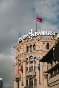 Turquia mobiliza bancos para resolver crise financeira