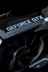 Microsoft planeja expandir capacidade de data centers, beneficiando Nvidia