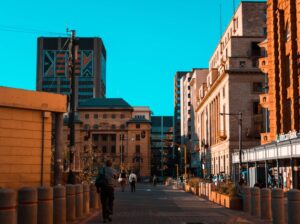 Alemanha e França Investem Milhões na África do Sul para Melhorar Serviços Básicos