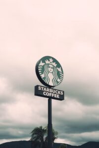 Starbucks Pode Aquirir Chipotle? Analistas do Citi Dão Sinal Verde