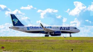 Embraer e Latam firmam acordo para suporte técnico a novas aeronaves E195-E2