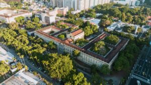 Facebook e Meta são obrigados a reativar contas de universidades federais no RS