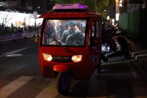 Mercado de Veículos Elétricos na China Continua Instável em Setembro