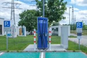 Condomínios precisam se preparar para carregamento de veículos elétricos