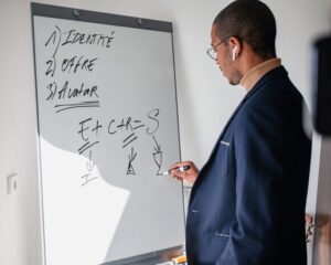 CEOs voltam às aulas: por que líderes empresariais buscam educação executiva mesmo no topo