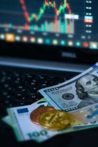 Bradesco enfrenta desafios no crédito: impactos para investidores e clientes