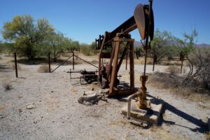 EUA liberam petróleo da reserva estratégica para conter interrupção no abastecimento