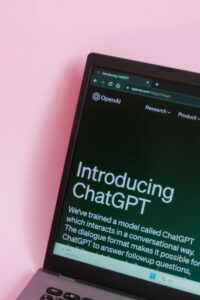 ChatGPT lidera demanda por IA em vagas de emprego no Brasil
