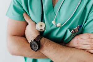 Mais de 900 vagas para fisioterapeutas e terapeutas ocupacionais estão disponíveis na Catho