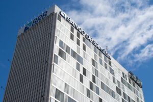 Braskem adia prazo para acordo de reestruturação financeira