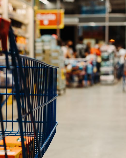 Vendas de supermercados crescem 0,59% em setembro, mas inflação pressiona orçamento familiar