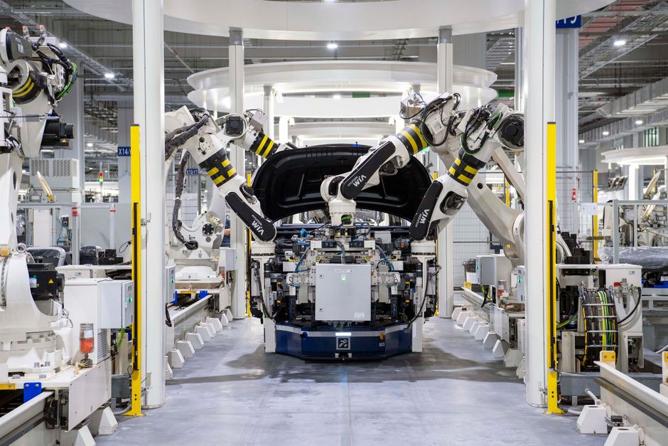 Volkswagen enfrenta desafios crescentes e acelera reestruturação para reduzir custos