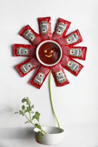 Heinz troca embalagens com ‘Hell’ por novas maioneses no Halloween