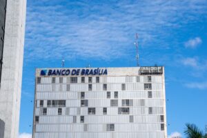 Banrisul: Analistas elevam recomendação e veem potencial de alta na ação